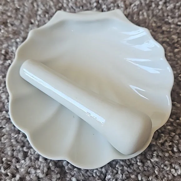 70s vtg Apothecary Pestle for Porcelain Mortar in excellent condition Marked